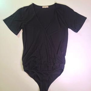 NWOT Madewell V-Neck Short Sleeve Bodysuit